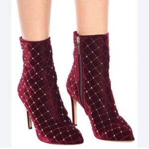 Valentino
Rockstud Accents Velvet Boots size 38 MB